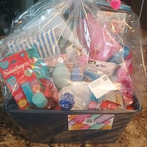 Valentine's Day Women's Gift Basket Pamper Me Basket